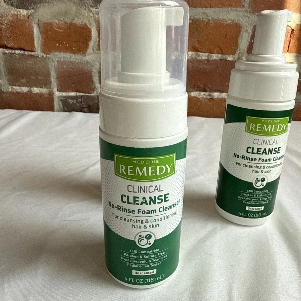 4 oz. Medline Remedy Cleanse No Rinse‎ Foam Cleanser Hypoallergenic Unscented 3